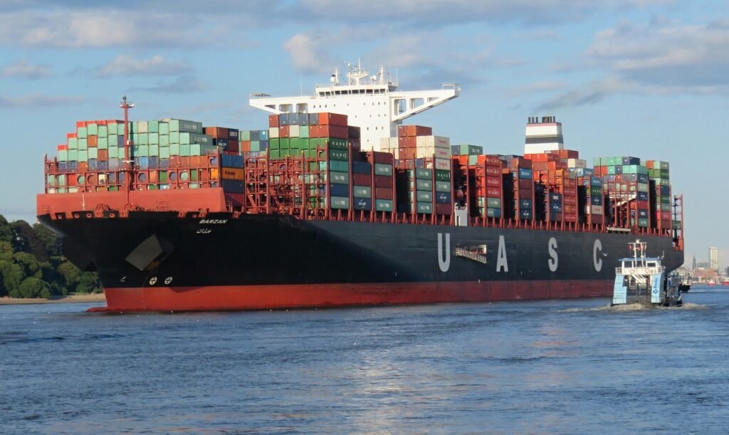 container, ship, container ship, port, hamburg, container freighters, shipping, boat, water, container terminal, elbe, cargo ship, channel, nature, transport, water transport, maritime, container handling, traffic, waterway, container port in hamburg, vessel